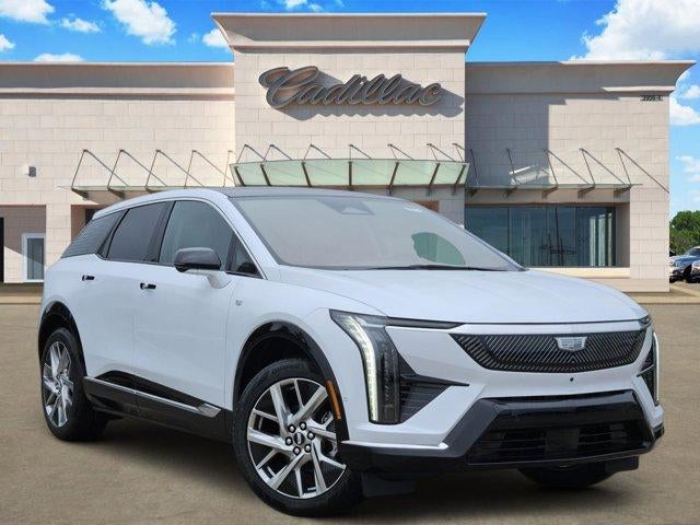 2026 Cadillac OPTIQ Luxury in Vibrant White Tricoat — front three-quarter view